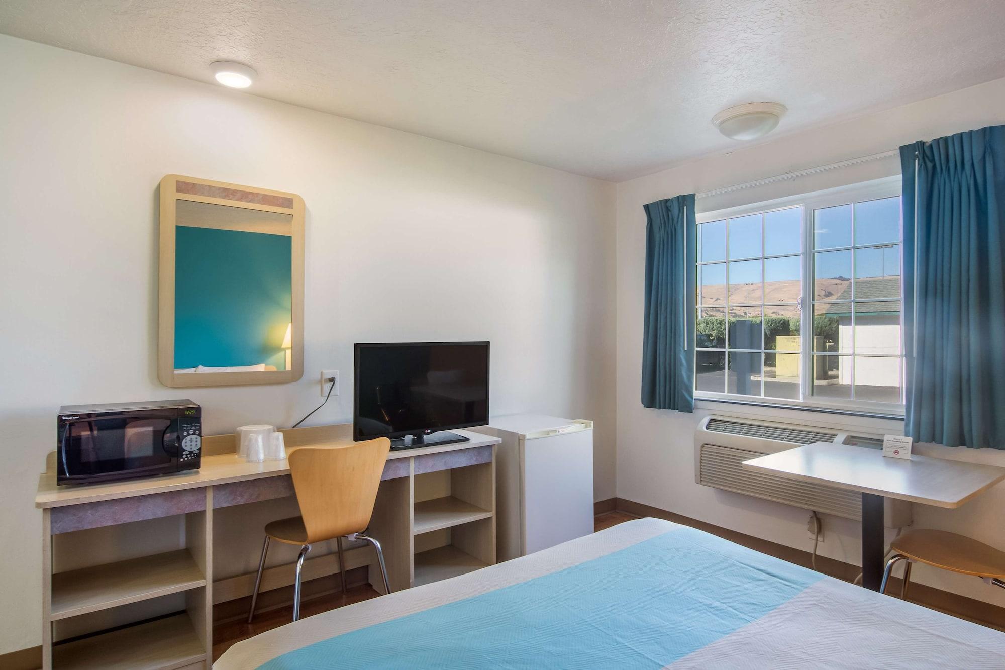 Motel 6-The Dalles, Or Экстерьер фото