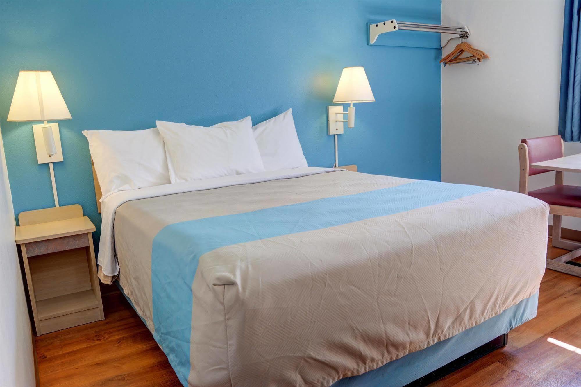 Motel 6-The Dalles, Or Экстерьер фото